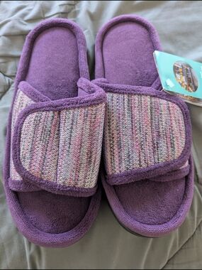 Adjustable Plush Purple Women's Slide Slippers with Multi-Tone Strap